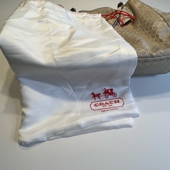 Cream/Gold Coach Purse - Picture 11 of 12